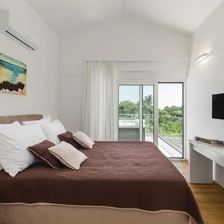 In With Jacuzzi Krnica